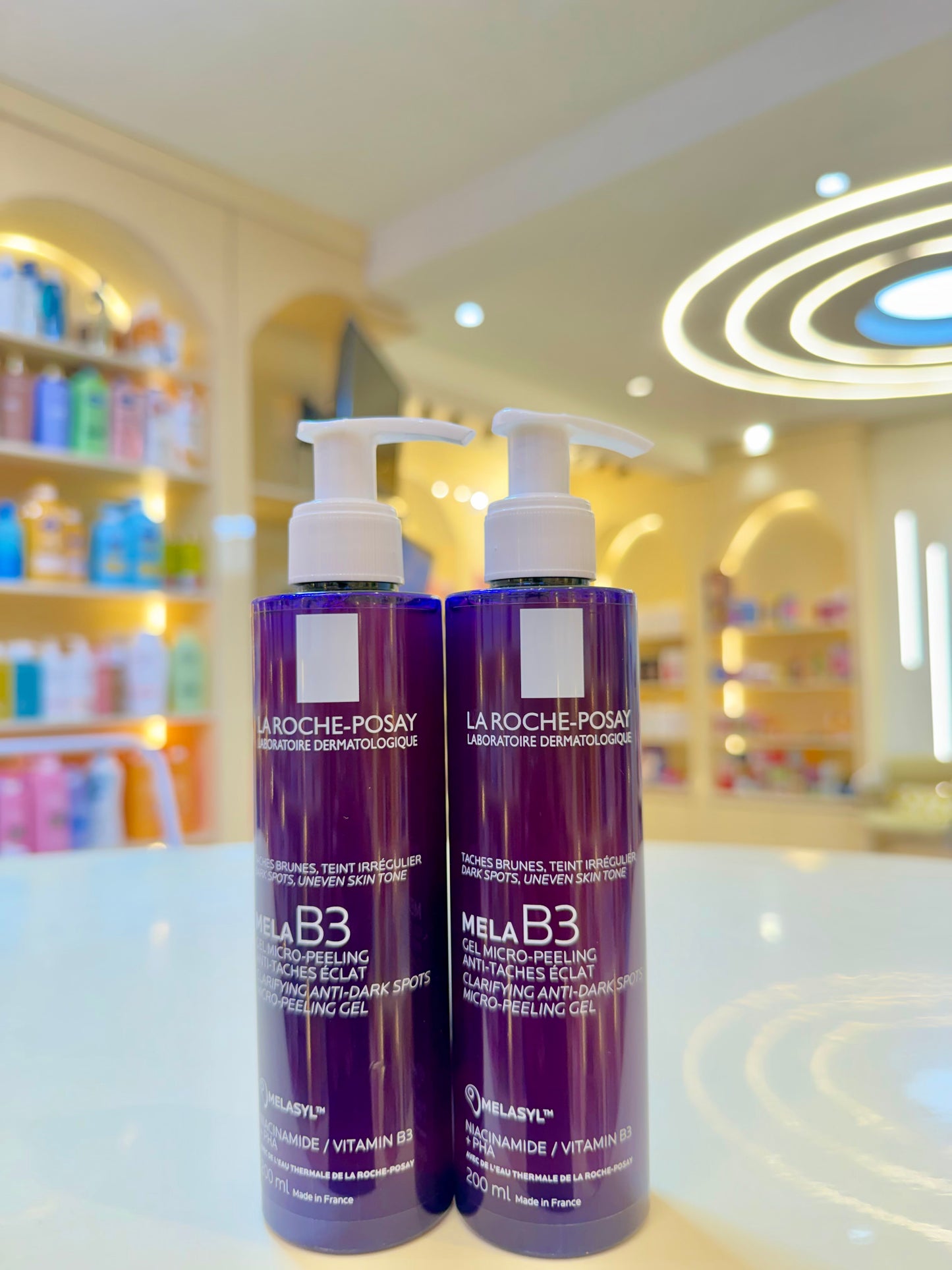La Roche Posay Mela B3 Clarifying Anti Dark Spots Micro Peeling Gel