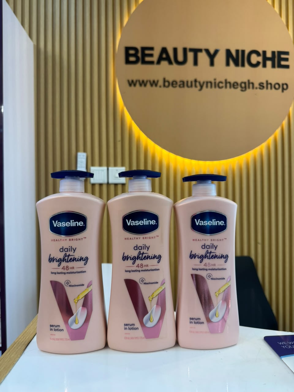 Vaseline Daily Brightening Lotion