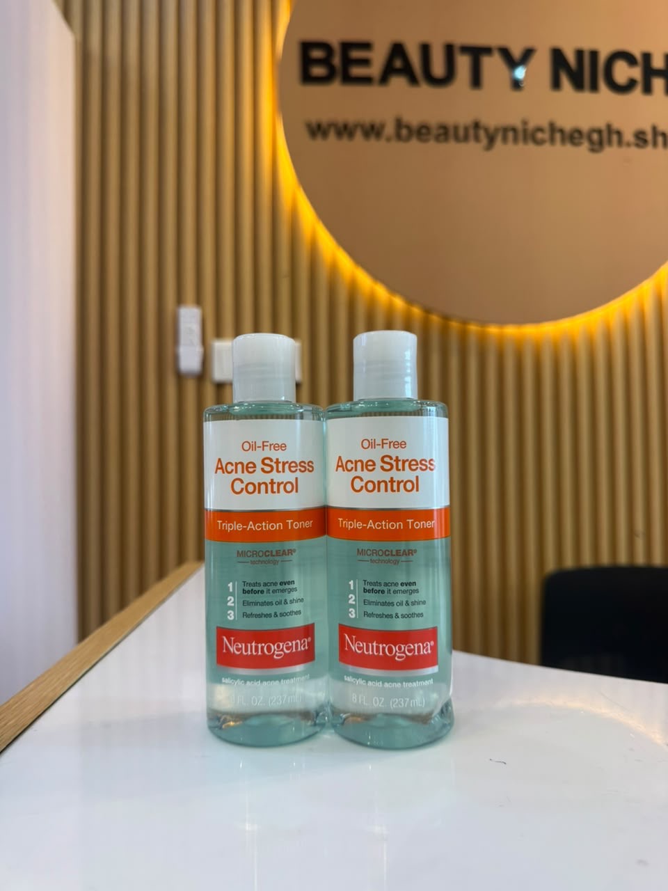 Neutrogena Oil Free Acne Stress Control TripleAction Toner