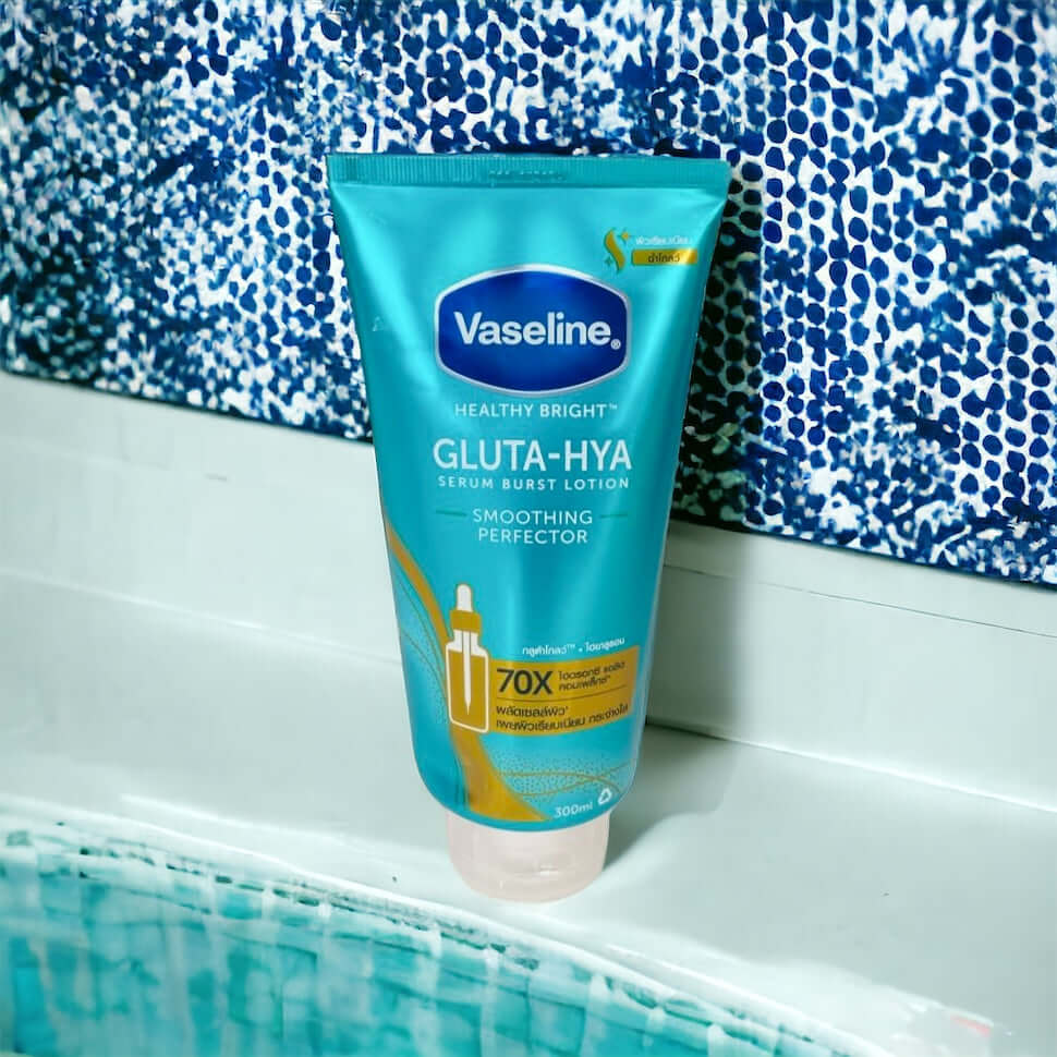 Vaseline Gluta HYA Smoothing Perfector