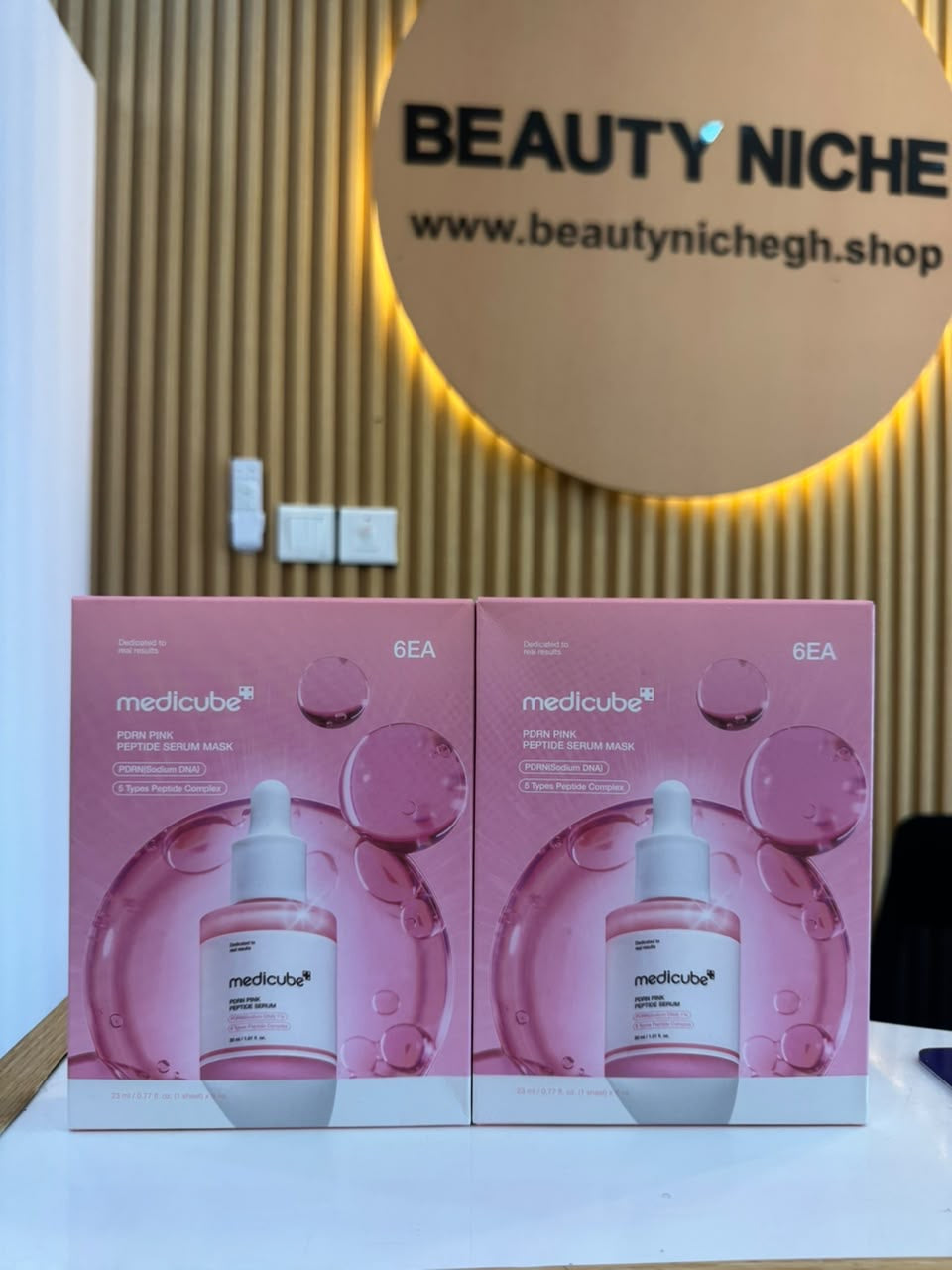 Medicube PDRN Pink Peptide Serum Mask