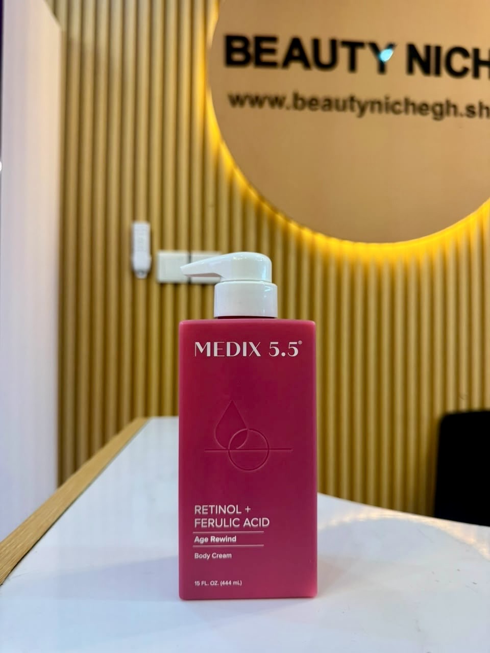 Medix 5.5 Retinol + Ferulic Acid Age Rewind Body Cream
