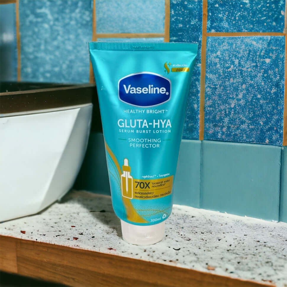 Vaseline Gluta HYA Smoothing Perfector