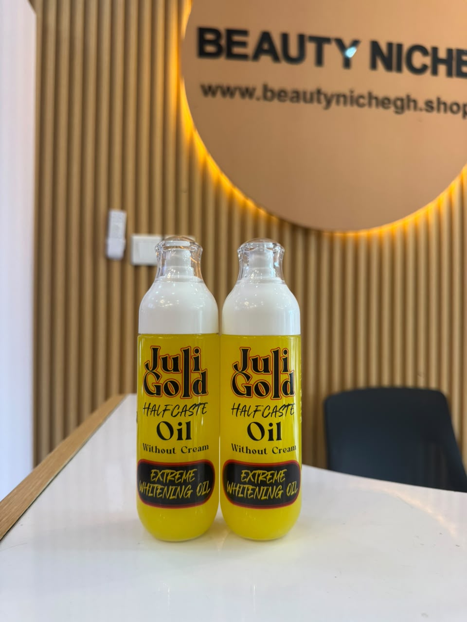 Juli Gold Halfcast Oil