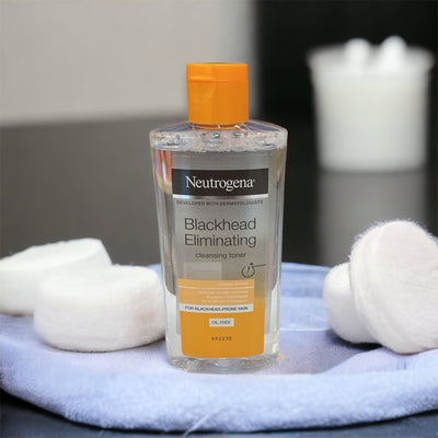 Neutrogena Blackhead Eliminating Facial Cleanser