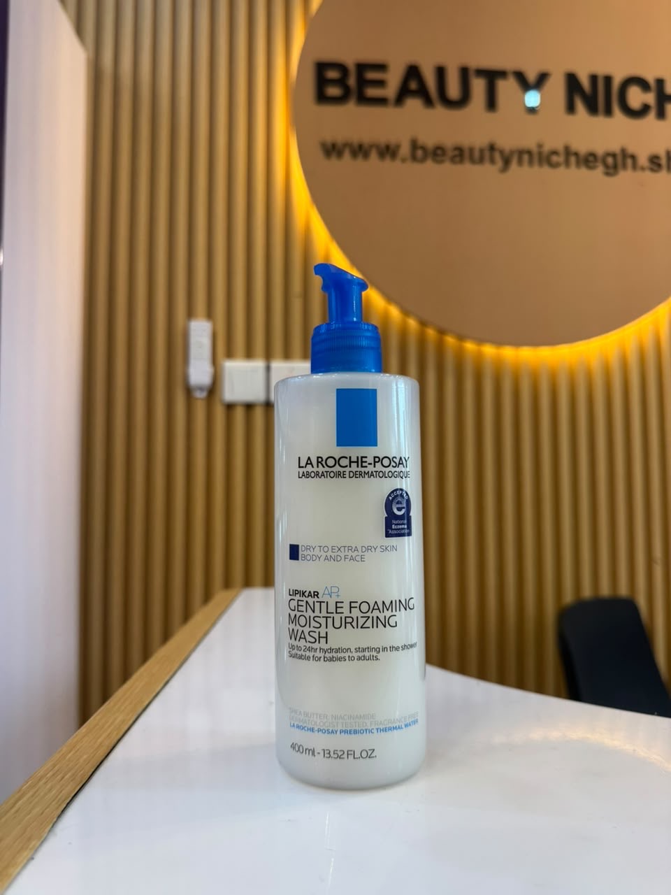 La Roche-Posay Lipikar AP+ Gentle Foaming Moisturizing Wash