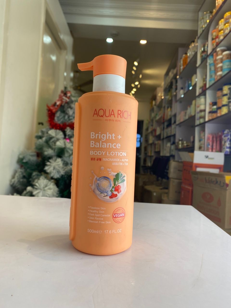 Aqua Rich Bright + Balance Body Lotion