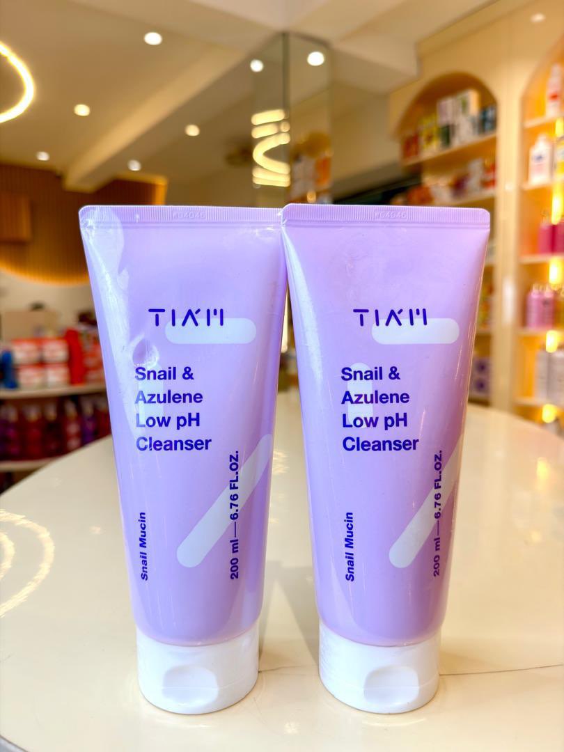 Tiam Snail & Azulene LOW pH Cleanser