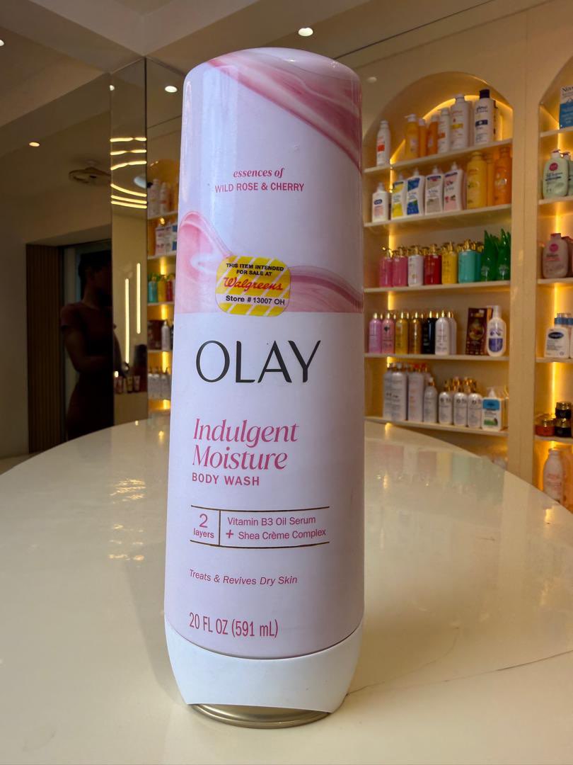 Olay Indulgent moisture Body Wash