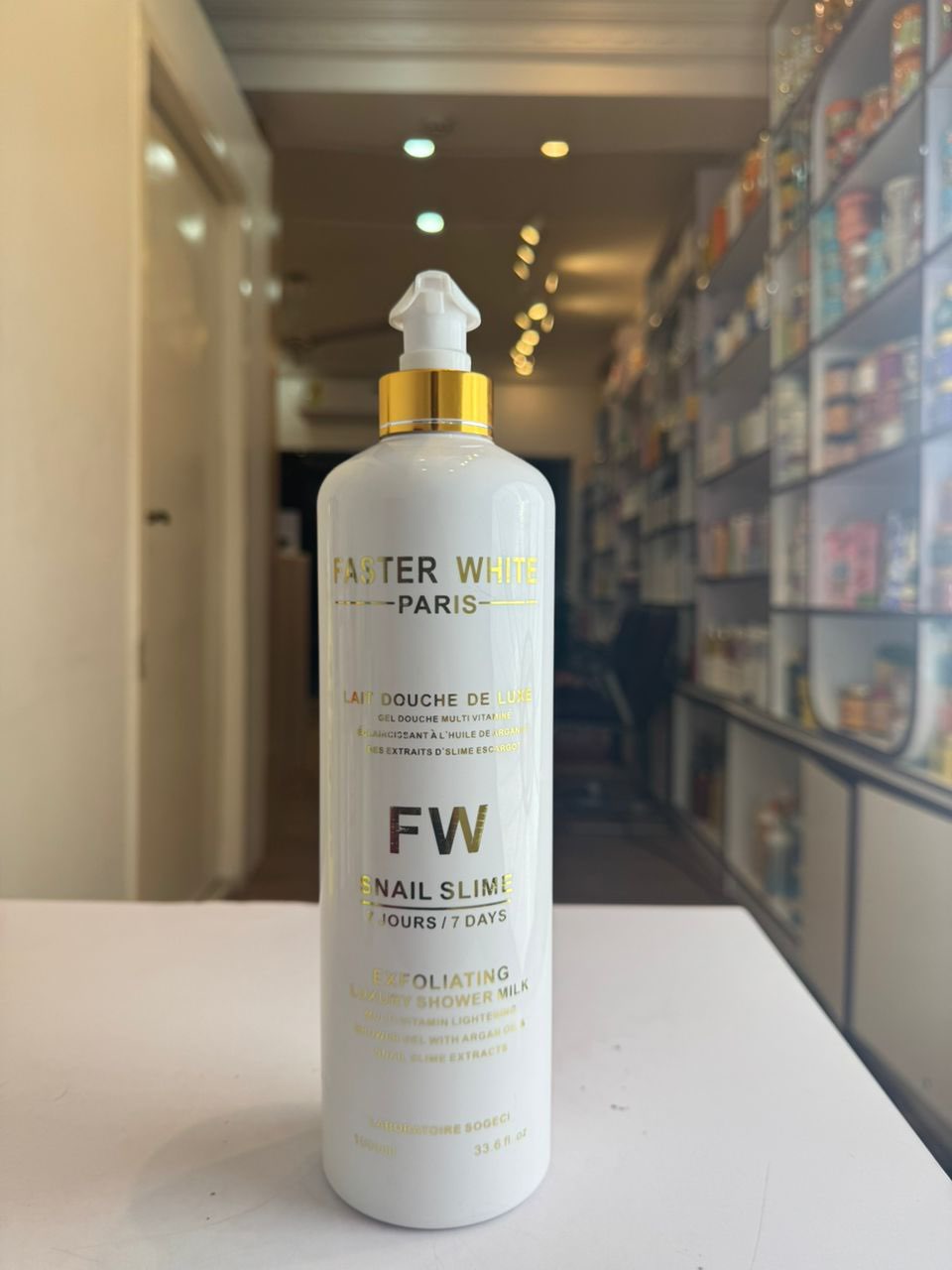 Faster White Snail Slime Exfoliating Shower gel